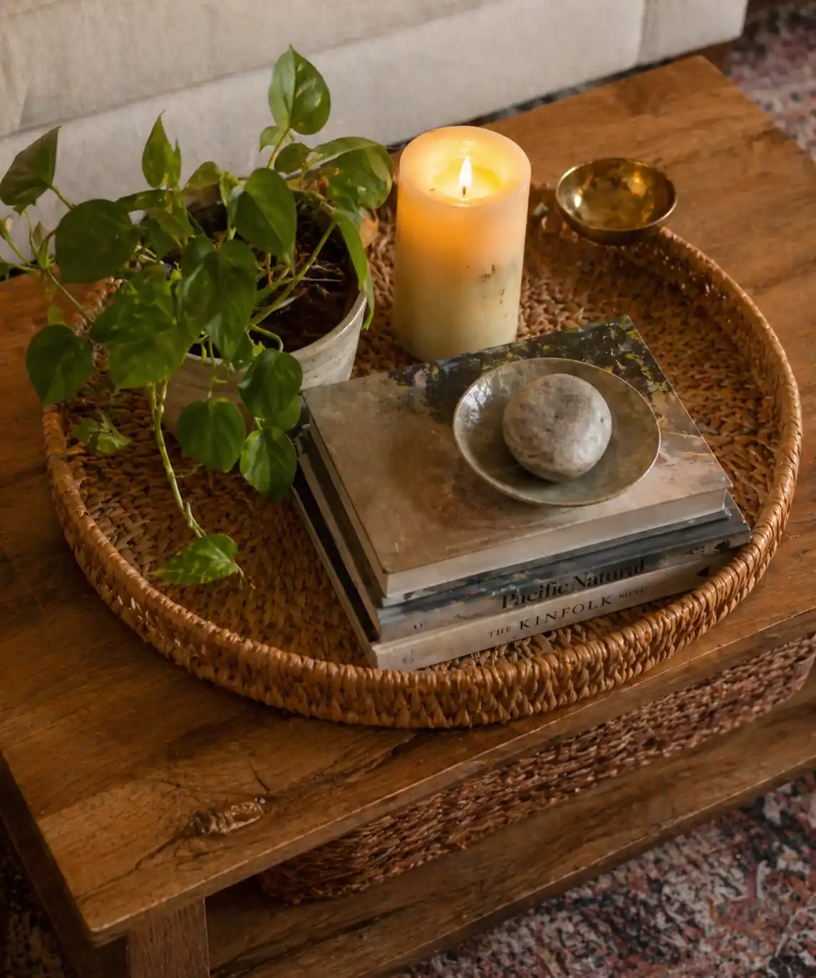 budget-coffee-table-styling-woven-tray-vignette